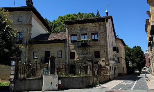 Etxezarreta Palace